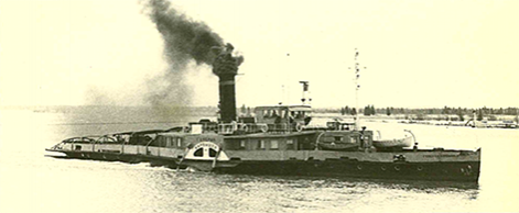 Буксирный пароход Пермской судоверфи, носящий имя генерала Карбышева. Фото из архива Г. А. Ракитина.