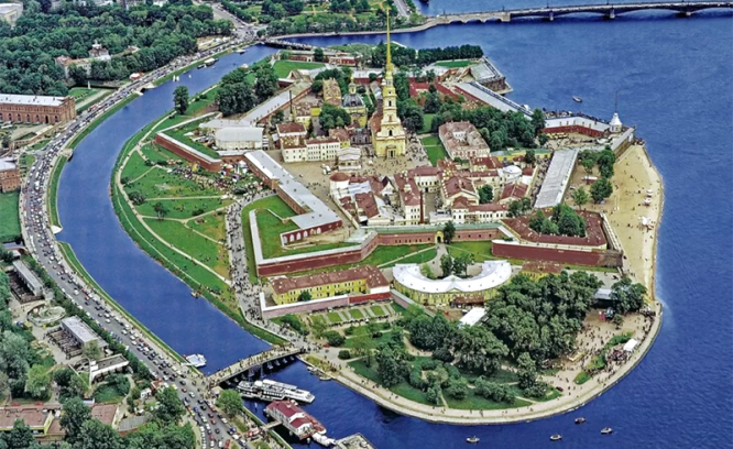 Петропавловская крепость с высоты птичьего полета