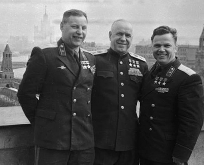 Три Трижды Героя Советского Союза. Покрышкин, Жуков и Кожедуб.