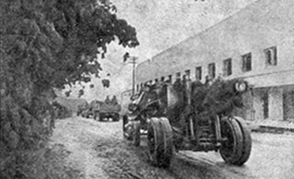 Наши орудия на улицах освобожденного города Терийоки. Журнала «Огонек», №20–21, 1944 год