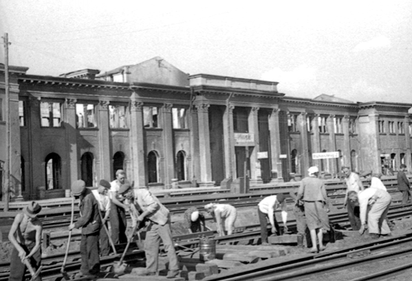 Минчане на восстановлении железнодорожных путей