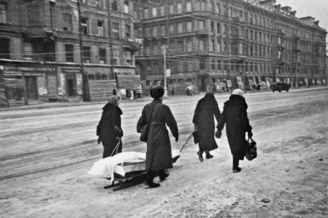 Траурная процессия на Невском проспекте