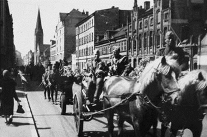 Части Красной армии входят в Таллинн. 22 сентября 1944 г.