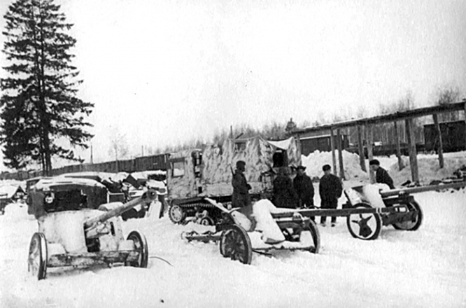 Брошенная немецкая техника, захваченная советскими войсками в ходе Битвы за Москву.