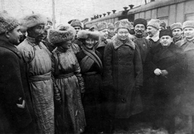 Делегация Монгольской Народной Республики во главе с премьер-министром маршалом Х. Чойбалсаном.