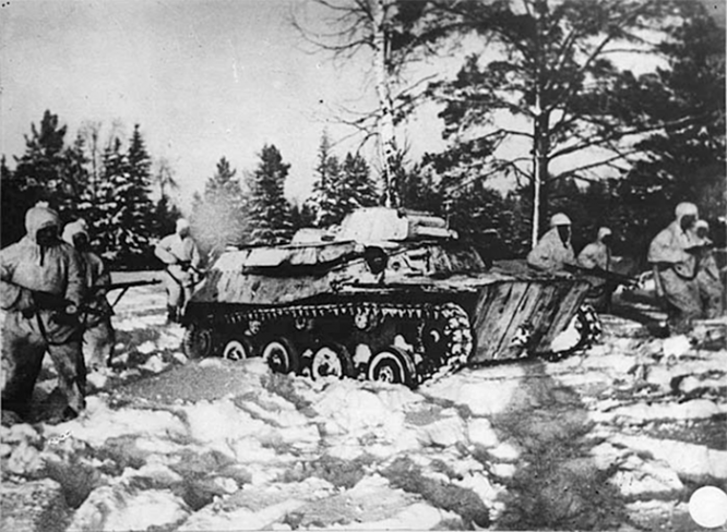 Советские части возле Калинина.