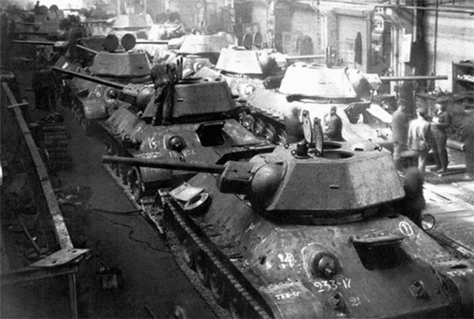 Цех сдачи боевых машин Уральского танкового завода №183 в Нижнем Тагиле.