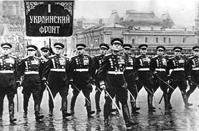 И. С. Конев на параде Победы.