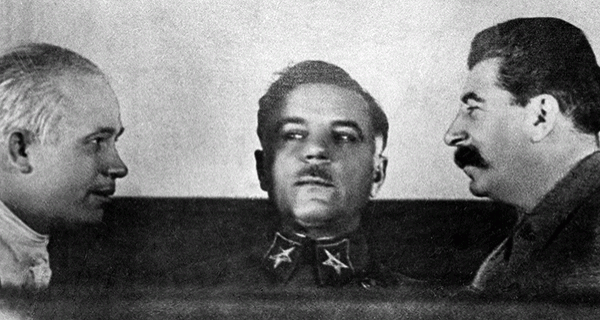 Хрущев, Ворошилов и Сталин.