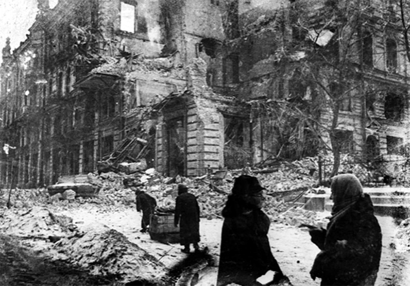 Город после освобождения. Февраль 1943 г.