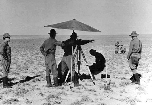 Условия строительства были тяжелейшие. Резко континентальный климат будущего Байконура был чрезвычайно удобным лишь для запуска ракет, но крайне неприятным для людей