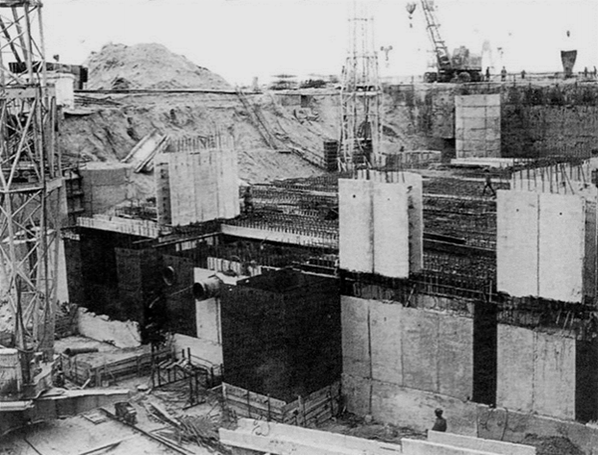 Однажды один солдат встретил Королёва, одетого в гражданскую одежду, и спросил: «Что же тут будет?» Сергей Павлович засмеялся: – «Стадион, ребята!»