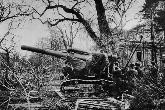 Обстрел Гдыни ведет 203-мм гаубица Б-4