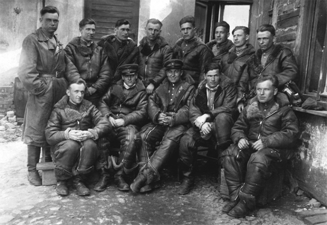 Тытюченко А. М. с однополчанами.