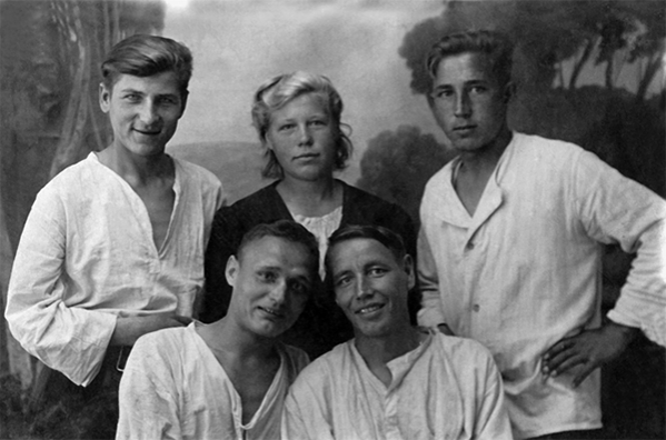 Василий Васильевич в госпитале. 1943 г.