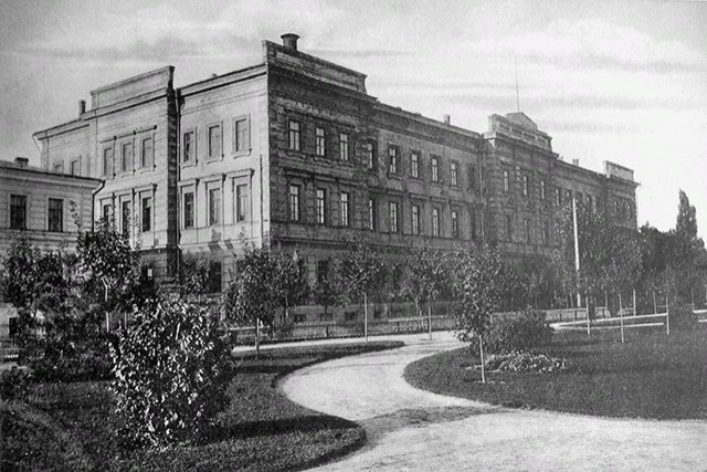 Здание Одесского юнкерского училища. Открытка начала XX века